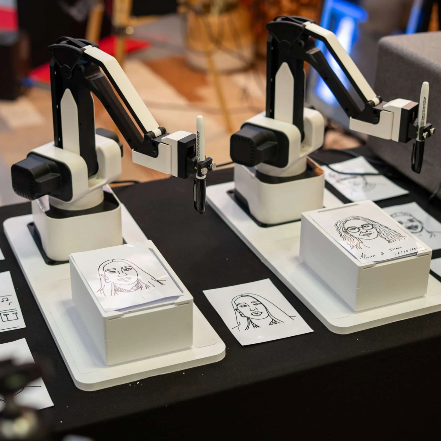 Caricabot - Robot Artista IA