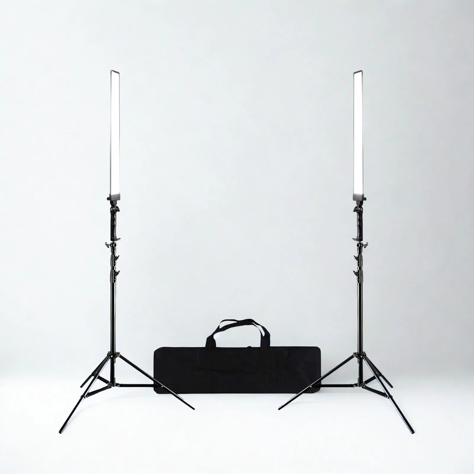 Pack 2 Focos De Iluminación LED Ultimate + Trípodes